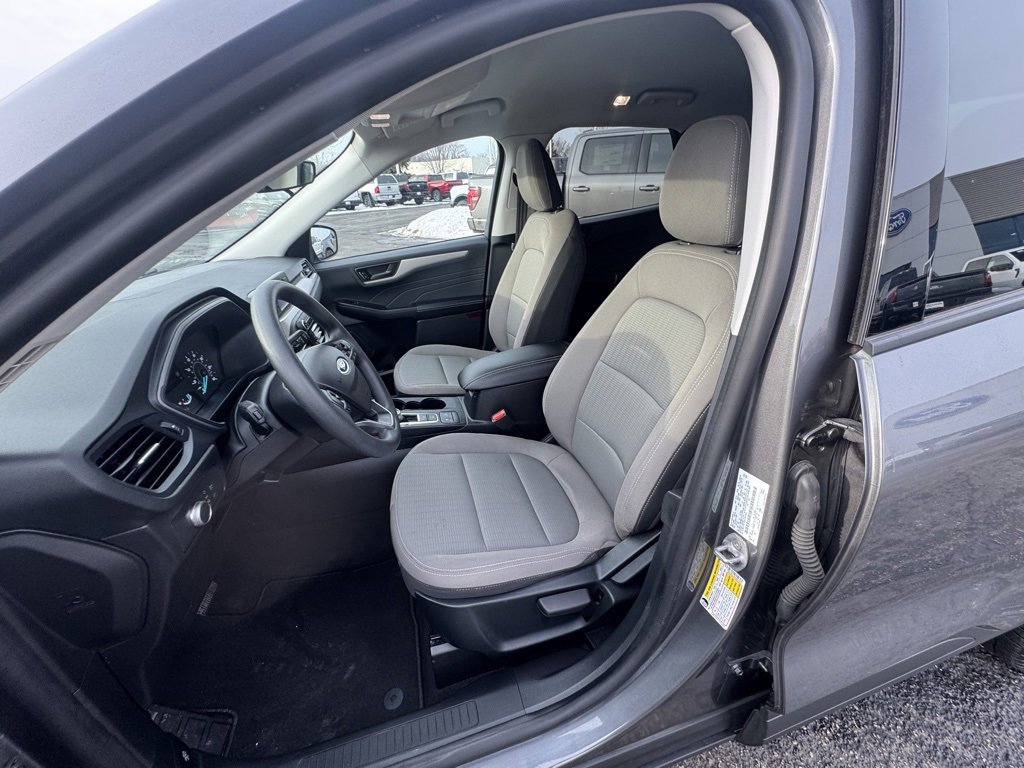 Certified 2022 Ford Escape S image 17