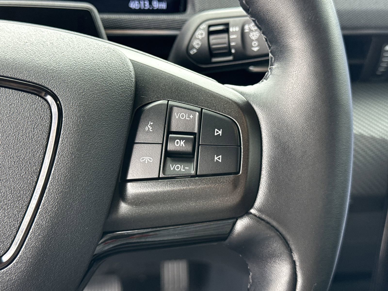 Certified 2024 Ford Mustang Mach-E Select w/ Comfort Package Lite image 30