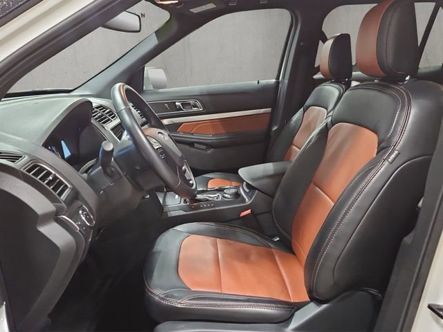Certified 2019 Ford Explorer XLT w/ Equipment Group 202A AWD/4WD image 16