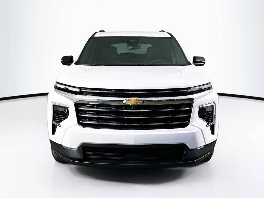 Used 2025 Chevrolet Traverse LT w/ Driver Confidence Package FWD image 6