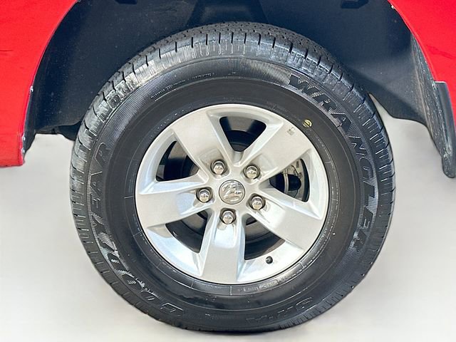 Used 2024 RAM 1500 Classic SLT image 7