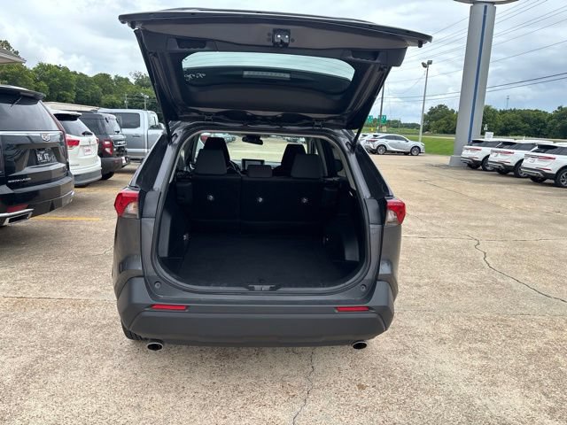 Used 2025 Toyota RAV4 XLE FWD image 10