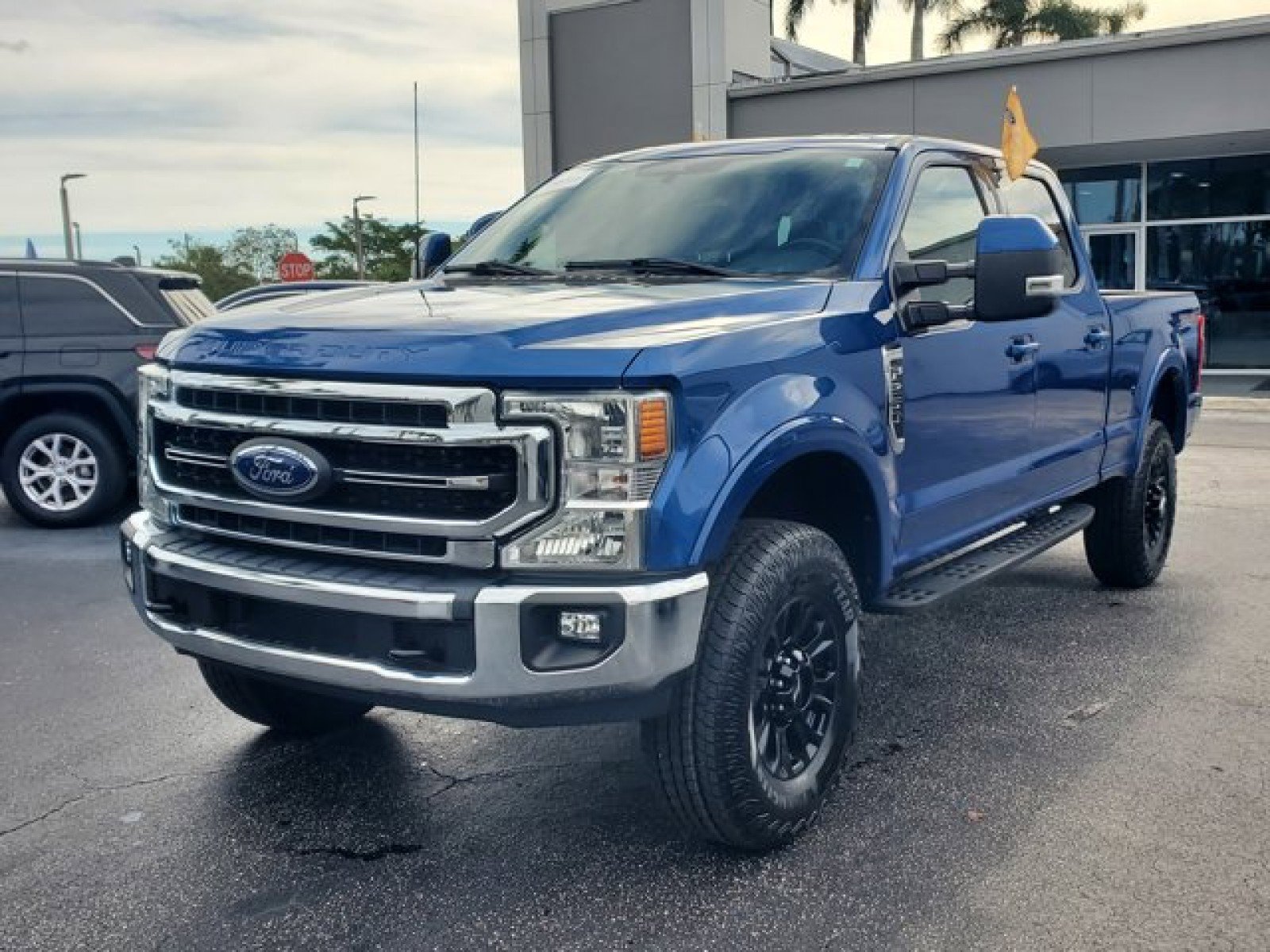 Certified 2022 Ford F250 Lariat w/ Tremor Off-Road Package image 3