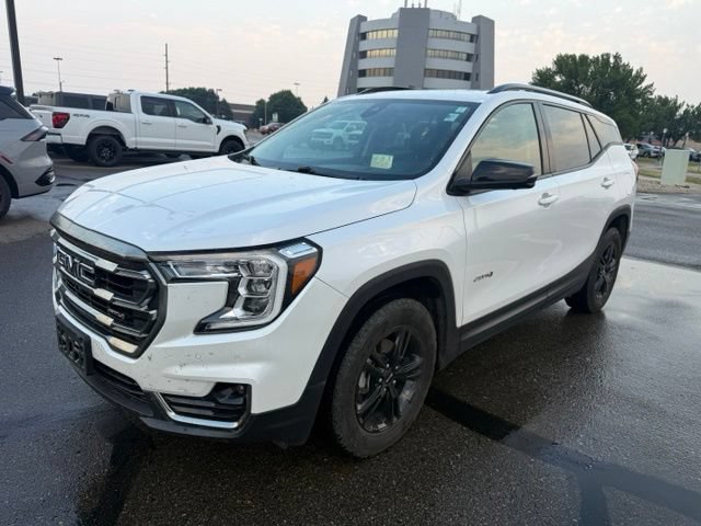 Used 2023 GMC Terrain AT4 w/ Tech Package AWD/4WD image 6
