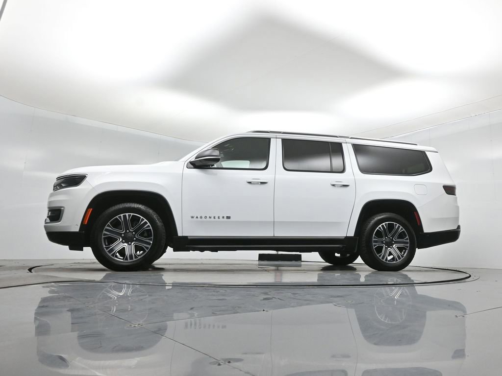 Used 2024 Jeep Wagoneer L Series II image 24