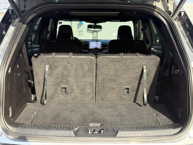 Certified 2020 Ford Explorer XLT w/ Equipment Group 202A image 8