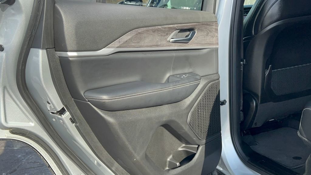 Used 2024 Jeep Grand Cherokee Limited w/ Trailer Tow Package image 37