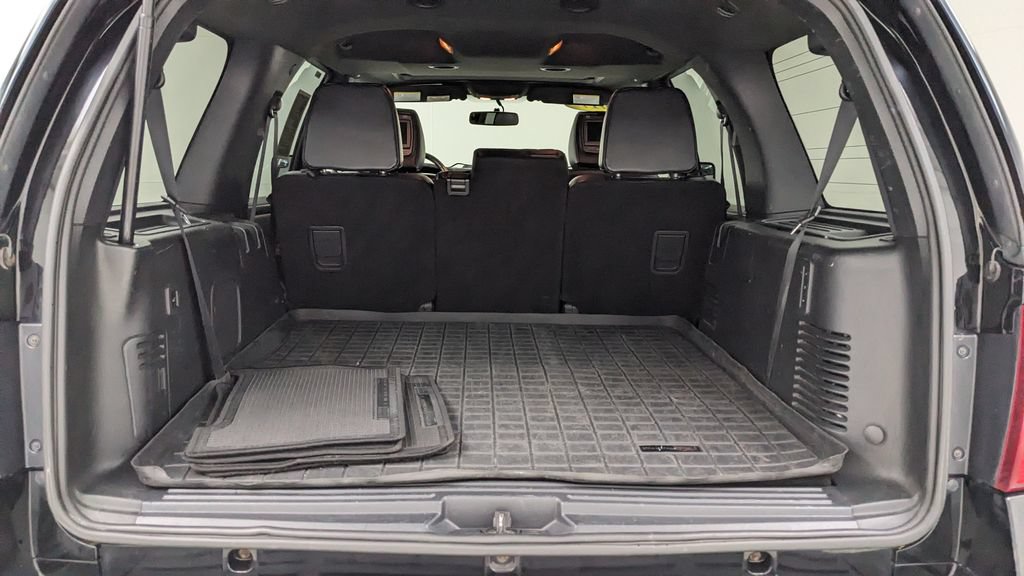 Certified 2017 Ford Expedition XLT w/ Equipment Group 202A AWD/4WD image 7