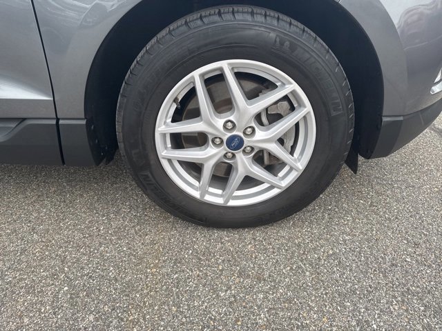 Certified 2022 Ford Edge SEL w/ Convenience Package image 9