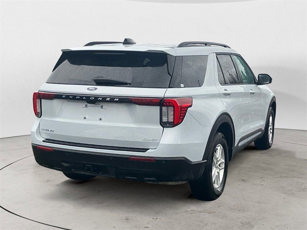 Certified 2025 Ford Explorer Active image 5