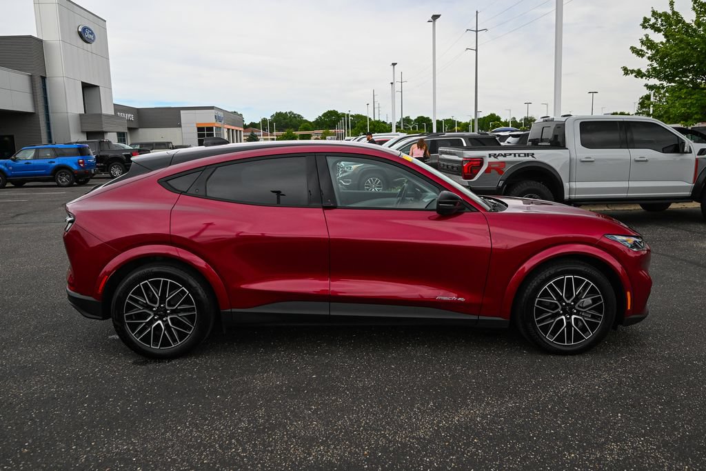 Certified 2025 Ford Mustang Mach-E Premium AWD/4WD image 3