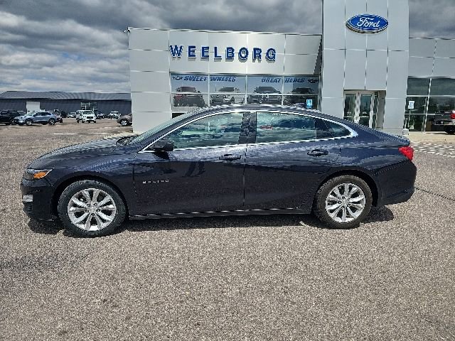 Used 2023 Chevrolet Malibu LT FWD image 2