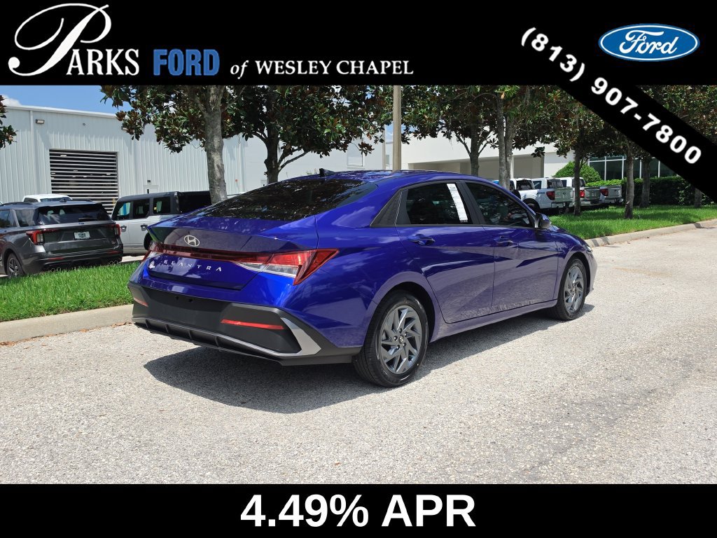 Used 2024 Hyundai Elantra SEL FWD image 5