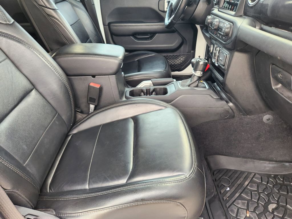 Used 2021 Jeep Wrangler Unlimited Sahara image 13
