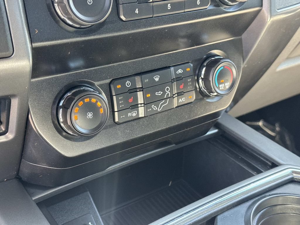 Certified 2019 Ford F250 XLT w/ XLT Premium Package RWD image 15