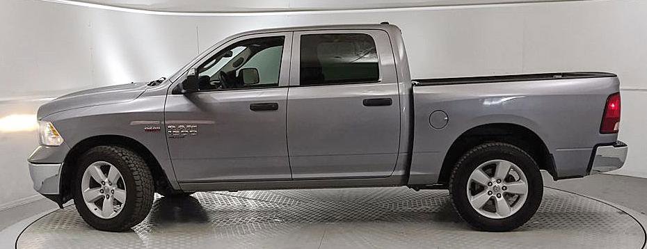 Used 2023 RAM 1500 Classic SLT image 2