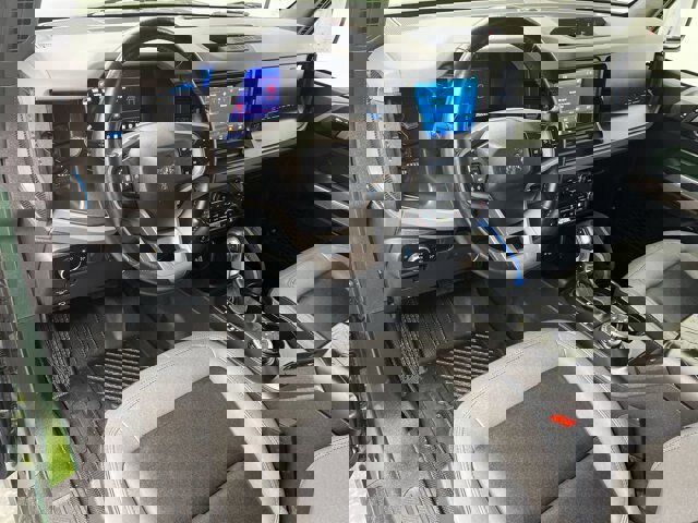 Certified 2023 Ford Bronco Black Diamond image 11