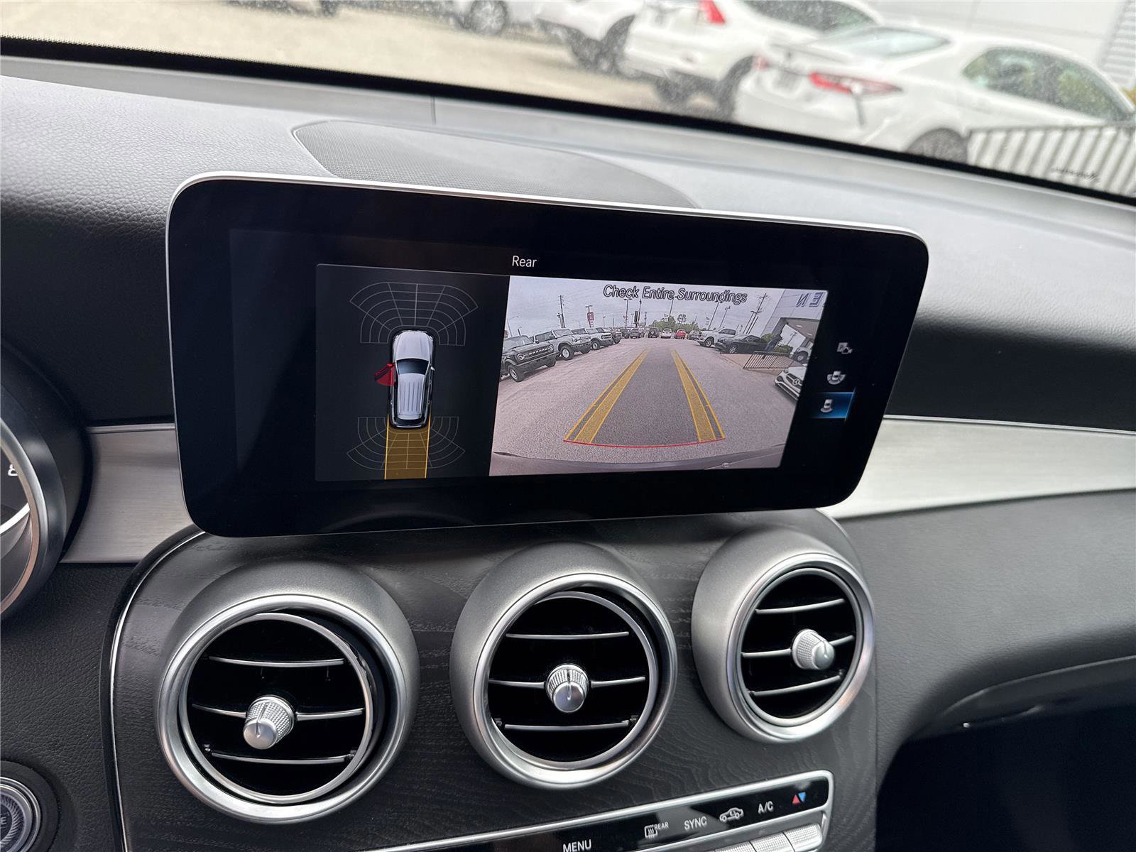 Used 2021 Mercedes-Benz GLC 300 image 13