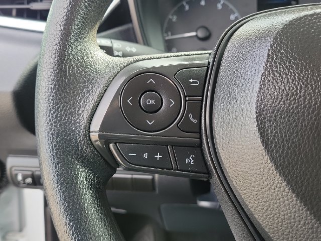 Used 2025 Toyota Corolla LE FWD image 26