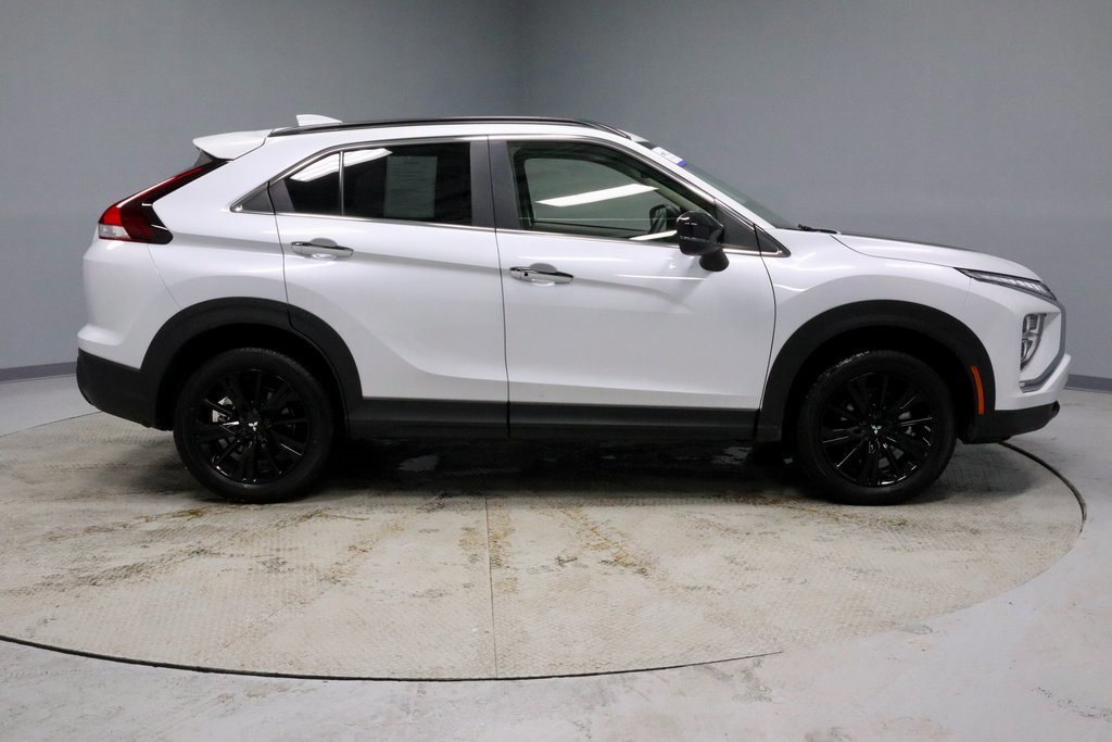 Used 2024 Mitsubishi Eclipse Cross Black Edition image 6