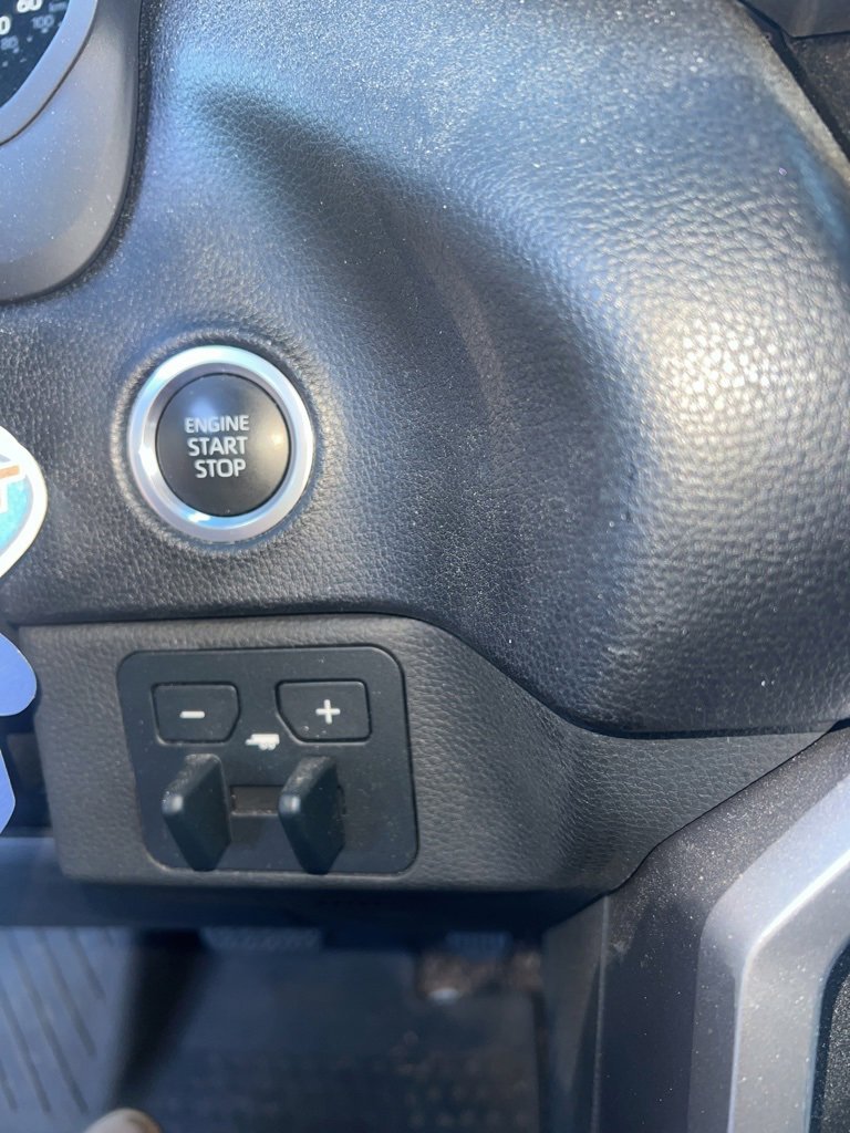 Used 2022 Toyota Tundra SR5 image 9