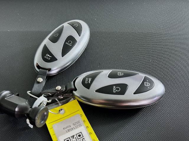Used 2025 Hyundai Kona SEL FWD image 22