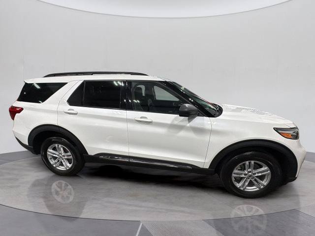 Certified 2023 Ford Explorer XLT w/ Equipment Group 202A AWD/4WD image 7