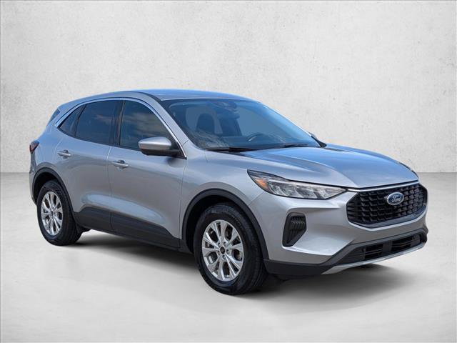 Certified 2023 Ford Escape Active w/ Tech Pack #2 FWD image 3