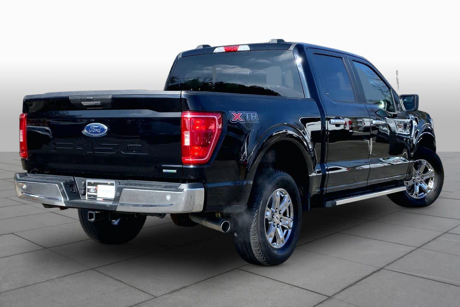 Certified 2022 Ford F150 XLT w/ XTR Package AWD/4WD image 30