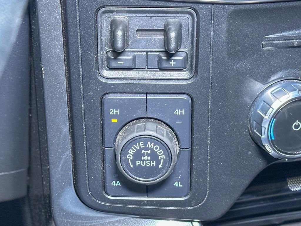 Certified 2023 Ford F150 Lariat w/ Equipment Group 502A High image 41