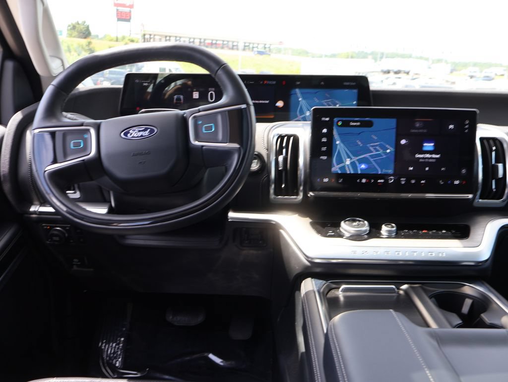 Certified 2025 Ford Expedition Platinum AWD/4WD image 20