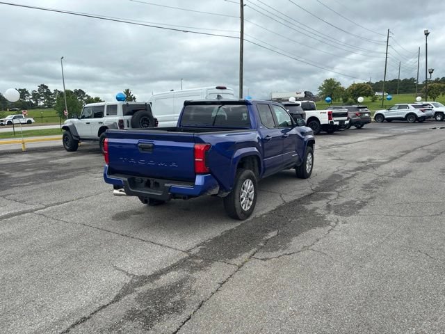 Used 2025 Toyota Tacoma SR5 RWD image 39