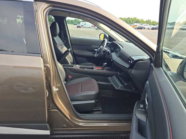 Used 2026 Nissan Kicks SR FWD image 14