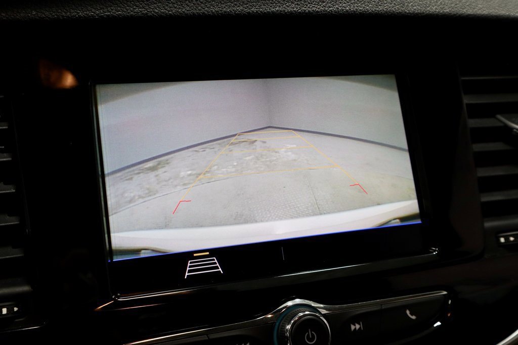 Used 2021 Buick Encore Preferred image 9