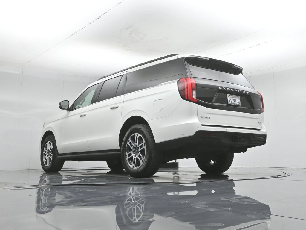 Certified 2025 Ford Expedition Max Active RWD image 52