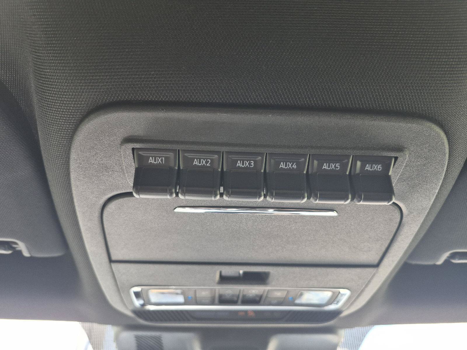 Certified 2025 Ford F150 Raptor AWD/4WD image 8
