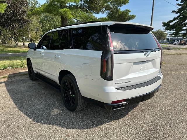 Used 2021 Cadillac Escalade Sport Platinum AWD/4WD image 32