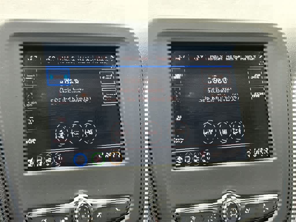 Used 2020 Chevrolet Equinox LT w/ LPO, Floor Liner Package image 26