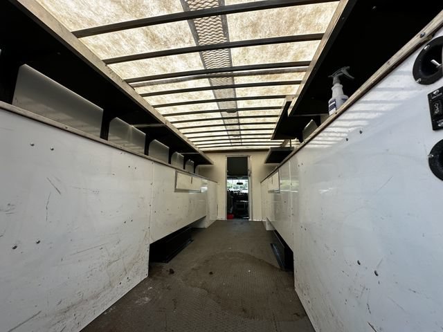 Certified 2024 Ford E-450 and Econoline 450 Super Duty w/ Power Windows & Locks Group RWD image 36