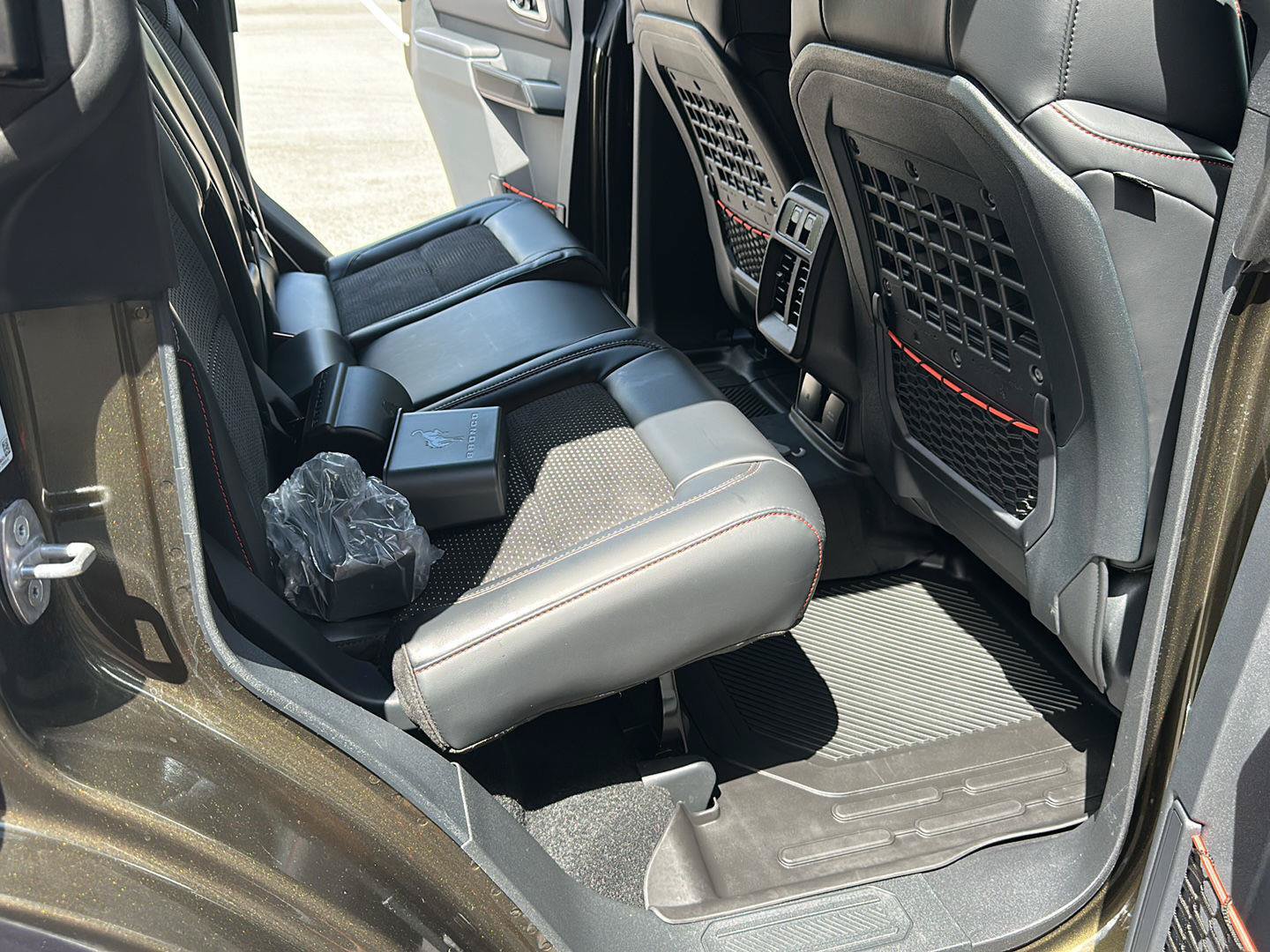 Certified 2025 Ford Bronco Raptor w/ Interior Carbon Fiber Pack AWD/4WD image 28