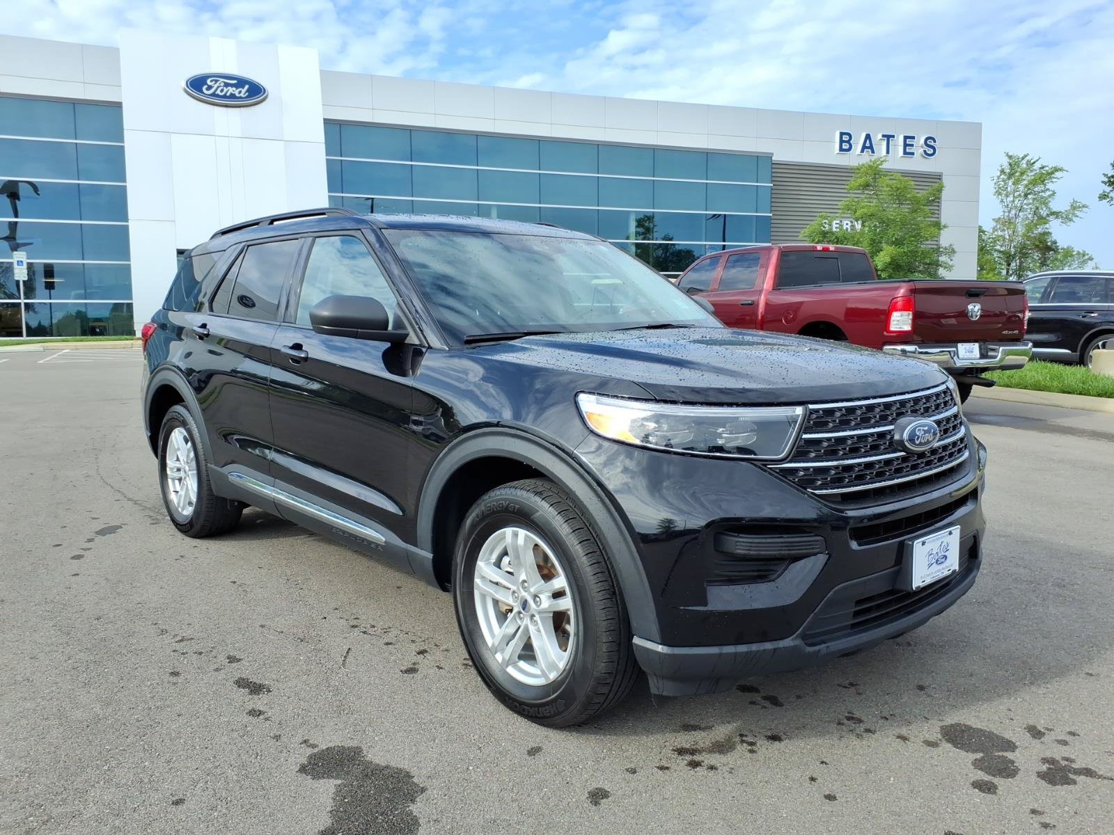 Certified 2023 Ford Explorer XLT AWD/4WD image 1