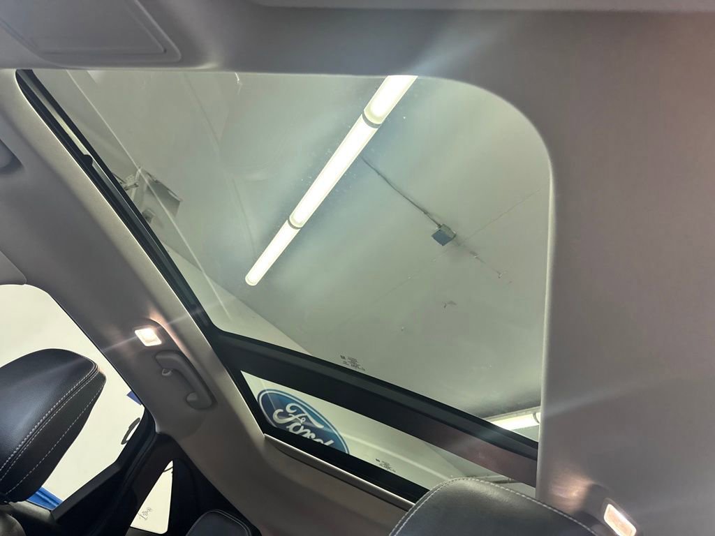 Certified 2022 Ford Escape SEL AWD/4WD image 21