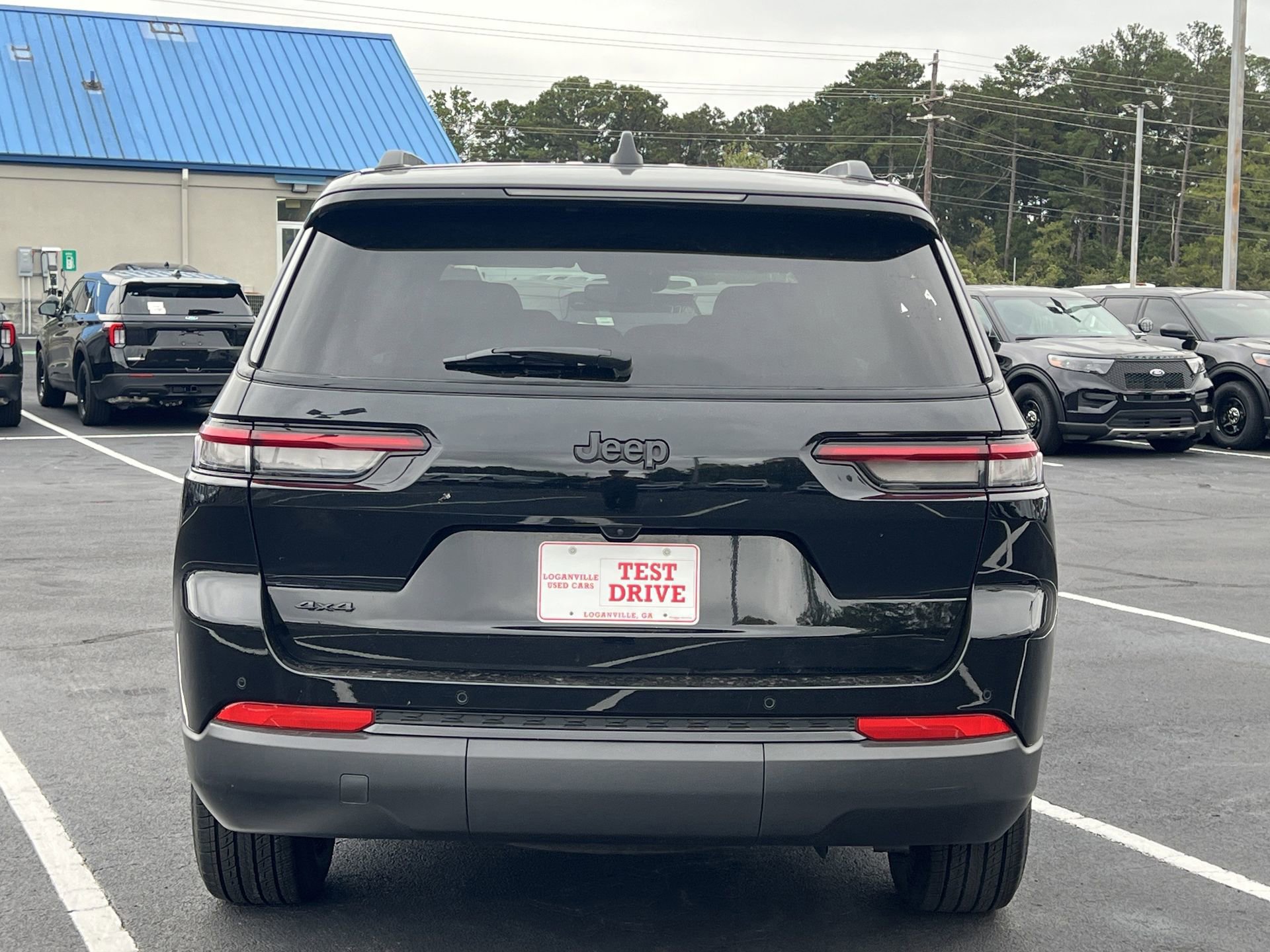Used 2024 Jeep Grand Cherokee L Altitude image 3