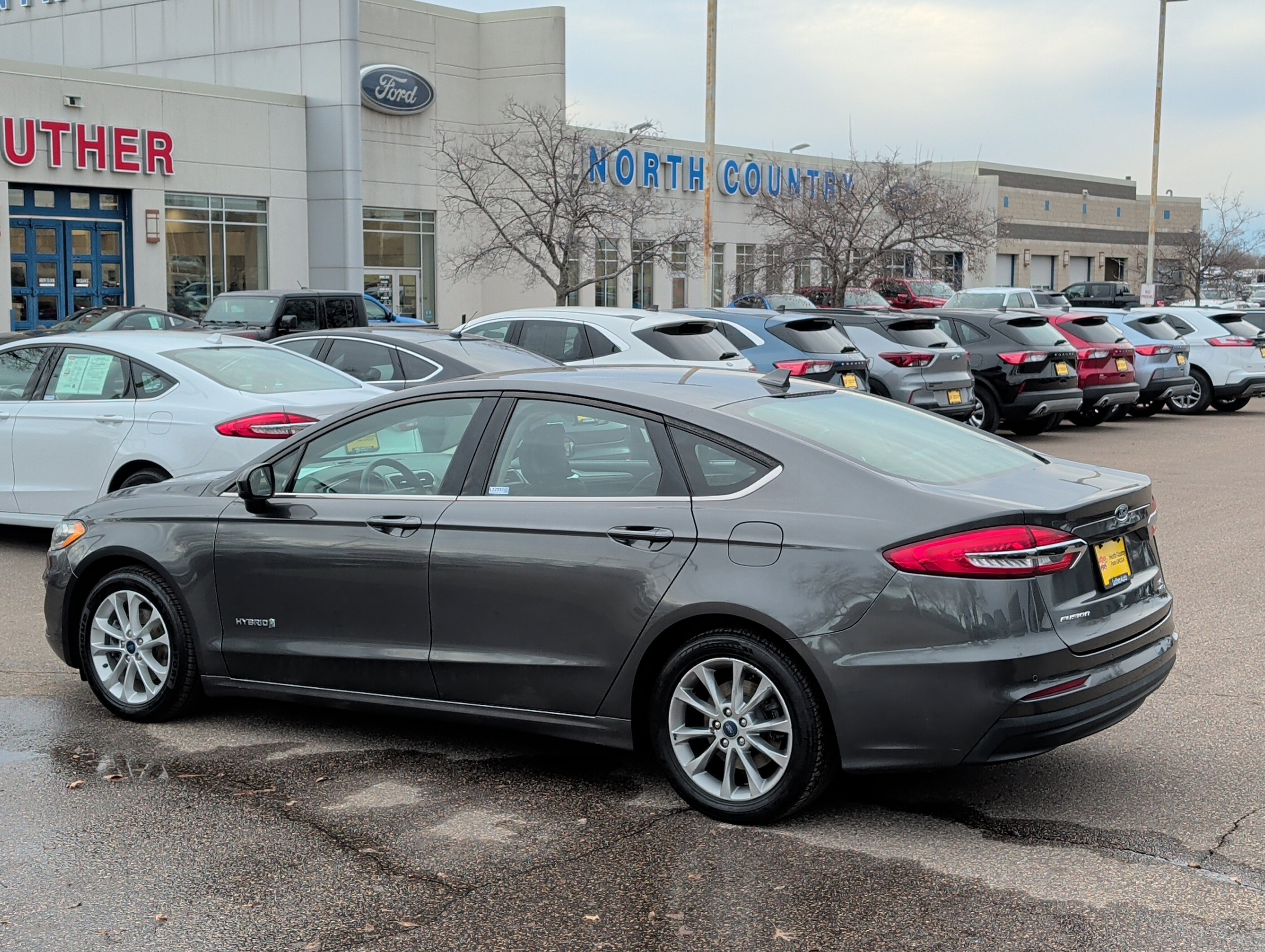 Certified 2019 Ford Fusion SE image 3