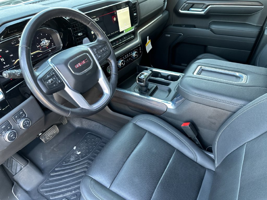 Used 2022 GMC Sierra 1500 SLT w/ SLT Convenience Package AWD/4WD image 9