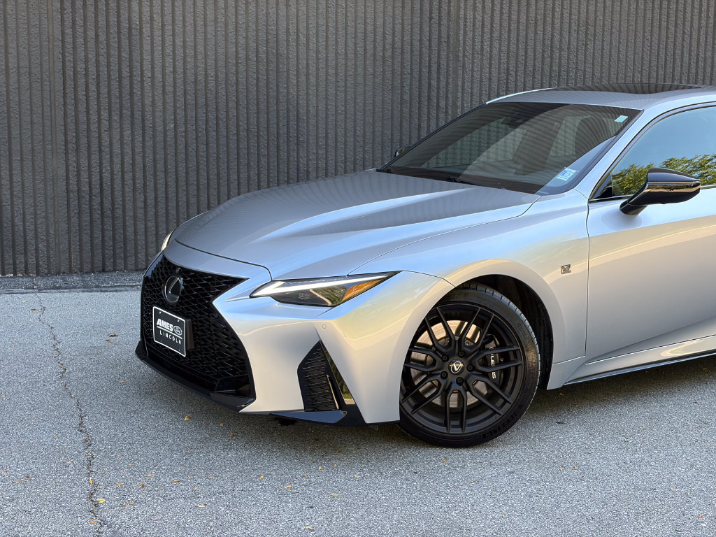 Used 2024 Lexus IS 500 RWD image 2