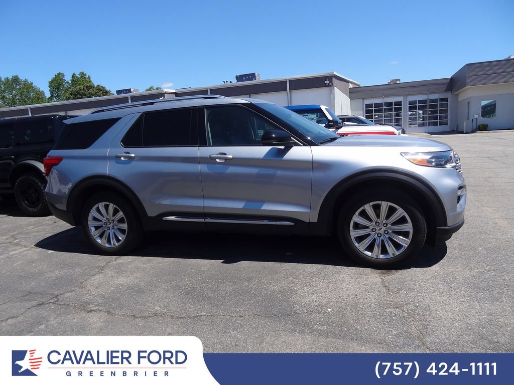 Certified 2023 Ford Explorer Limited w/ Equipment Group 301A AWD/4WD image 3