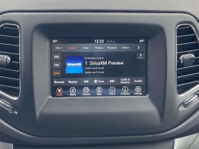 Used 2019 Jeep Compass Latitude FWD image 26
