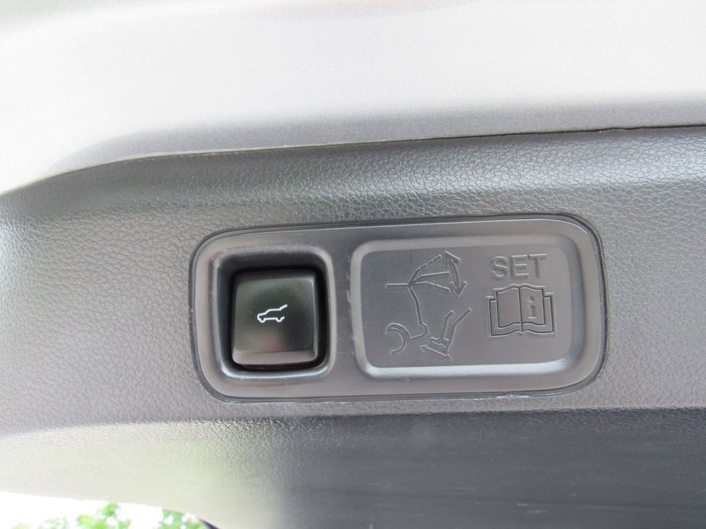Certified 2022 Ford Expedition Max Limited AWD/4WD image 24
