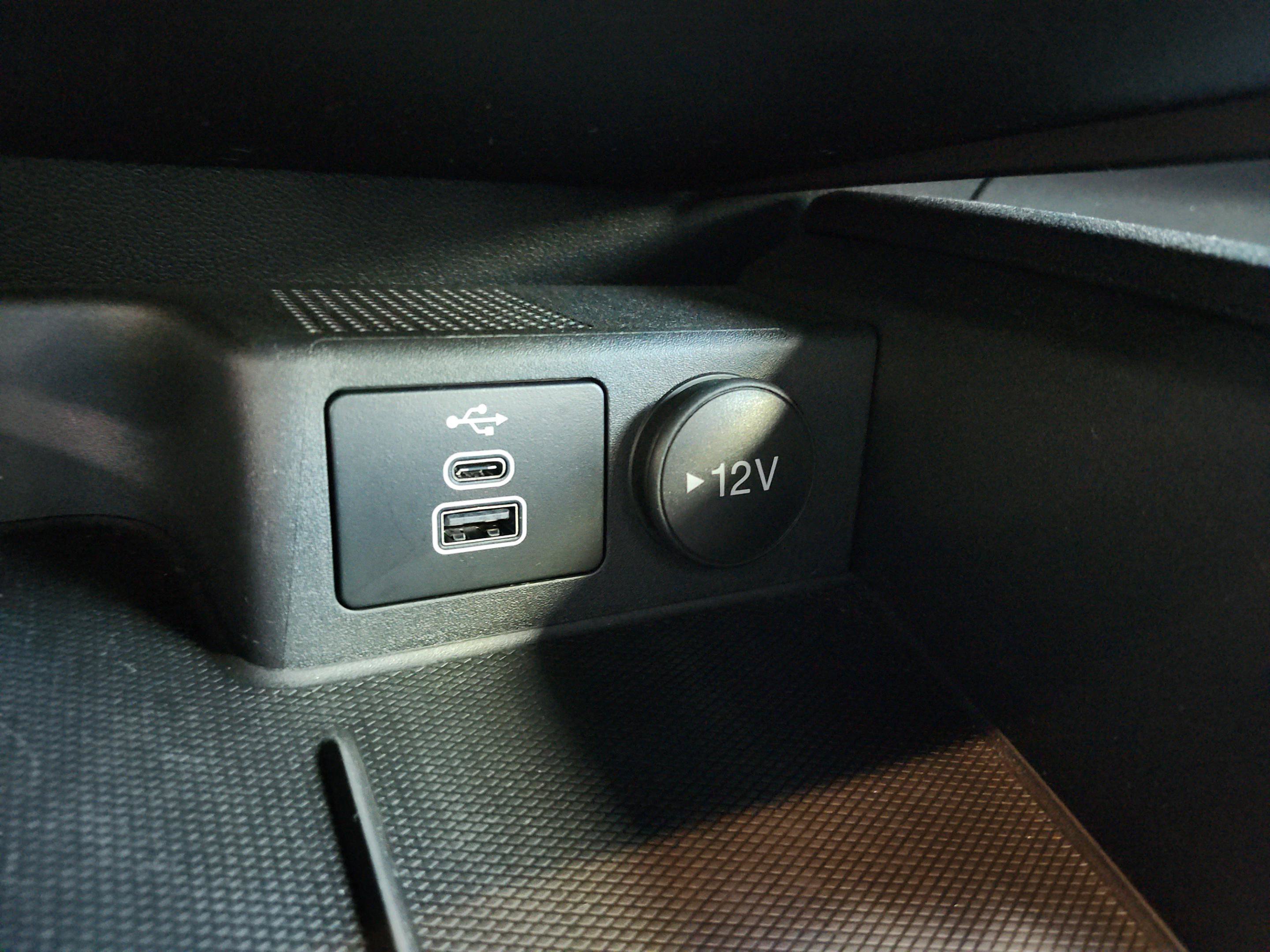 Certified 2024 Ford Escape ST-Line w/ Tech Pack #1 image 31